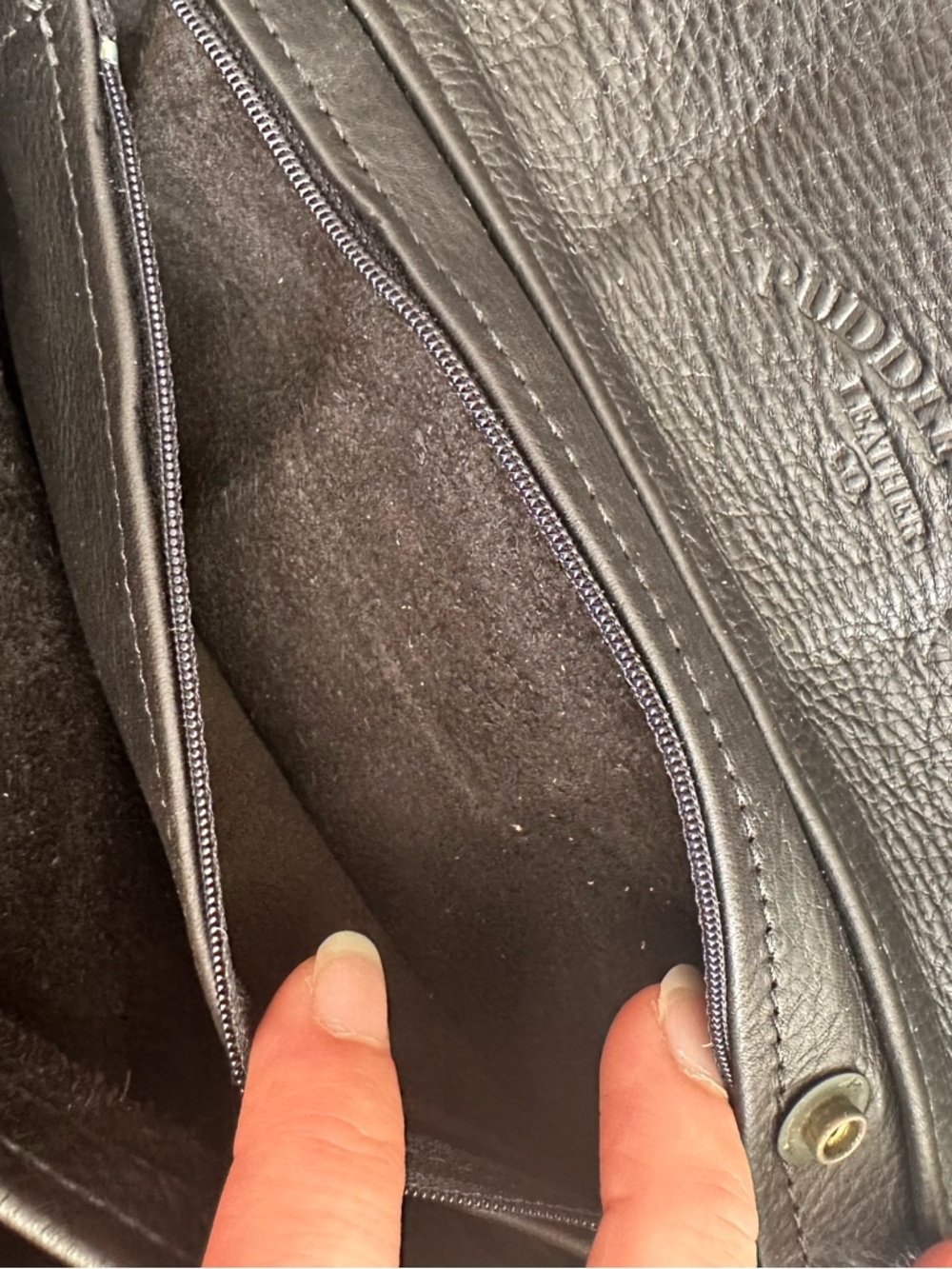 Classic Black Genuine Leather Shoulder Bag, Vintage Timeless Hand Crafted in USA - Picture 16 of 16